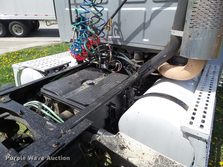 image for item CB9983 2000 Sterling AT9500 semi truck