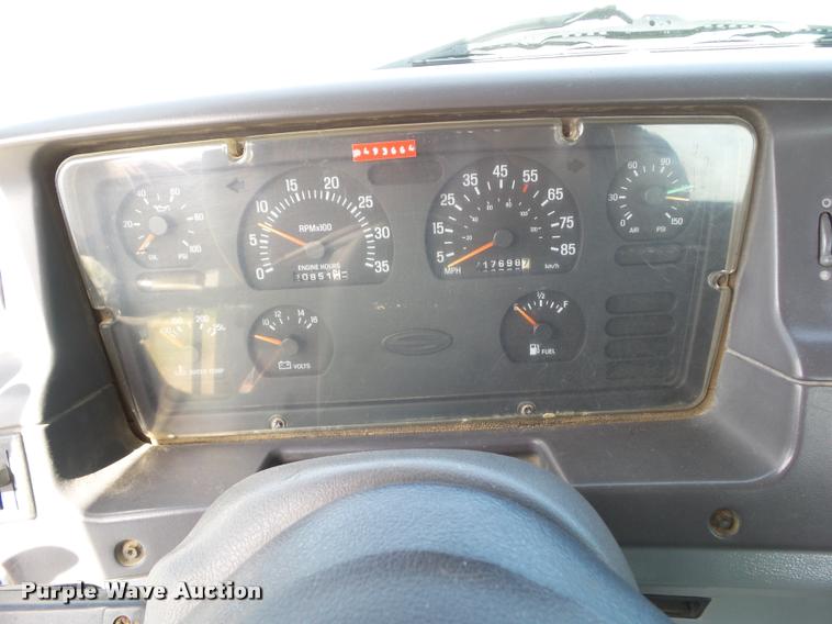 image for item CB9983 2000 Sterling AT9500 semi truck