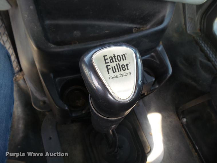 image for item CB9983 2000 Sterling AT9500 semi truck