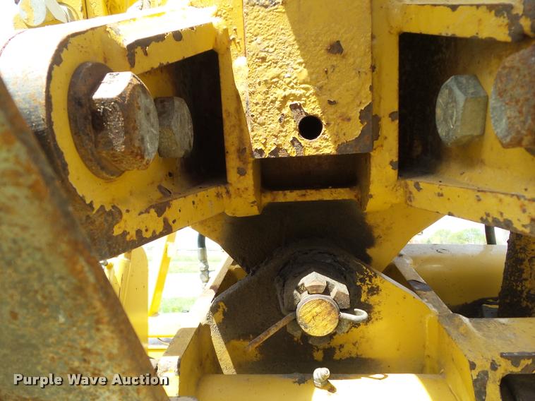 image for item CB9984 2002 Vermeer V5750 trencher