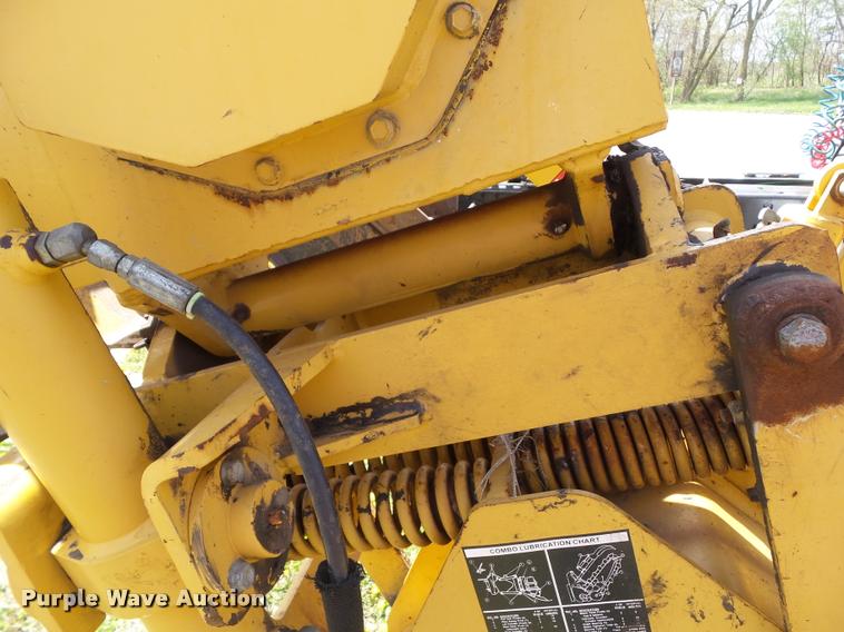 image for item CB9984 2002 Vermeer V5750 trencher