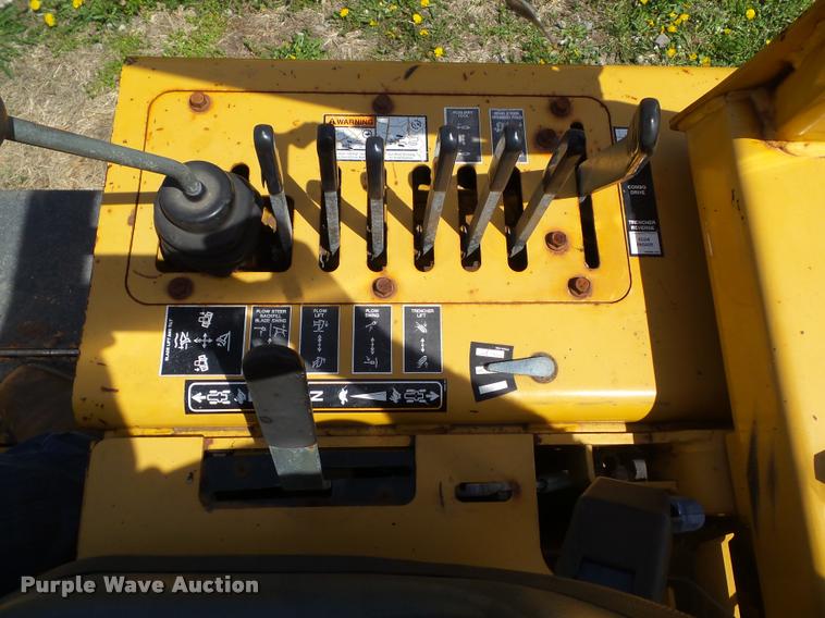 image for item CB9984 2002 Vermeer V5750 trencher