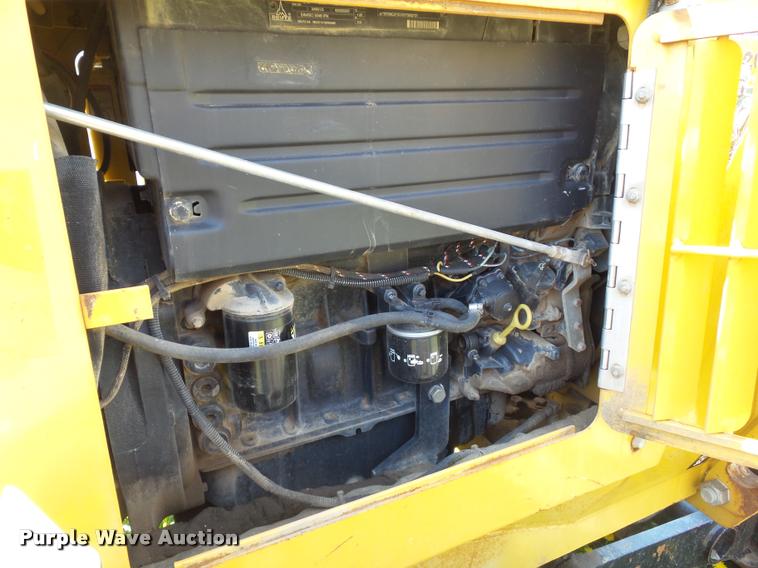 image for item CB9984 2002 Vermeer V5750 trencher