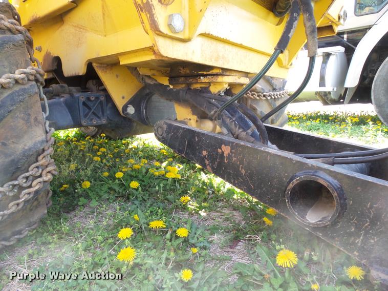 image for item CB9984 2002 Vermeer V5750 trencher