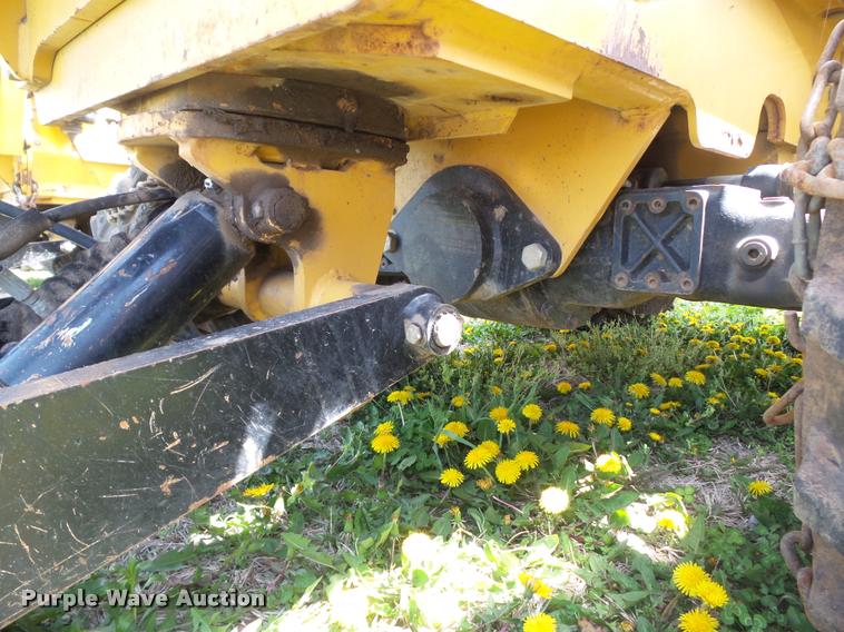 image for item CB9984 2002 Vermeer V5750 trencher