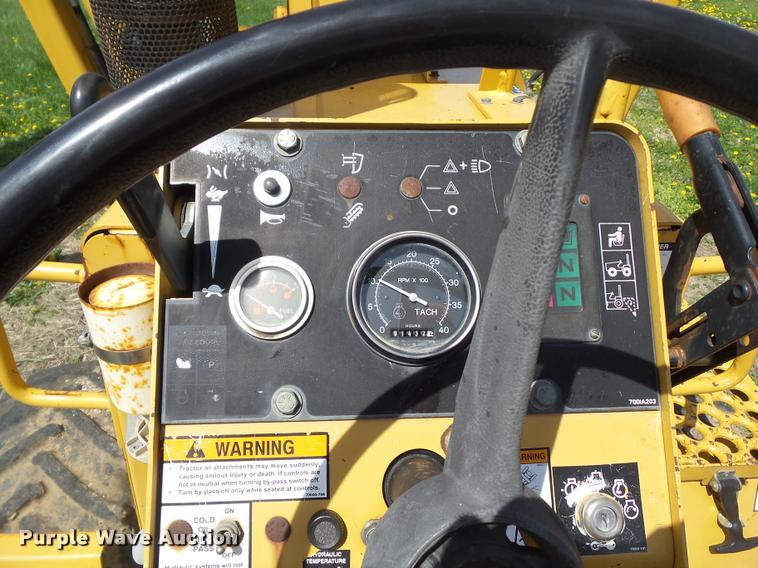 image for item CB9985 2003 Vermeer V5750 trencher