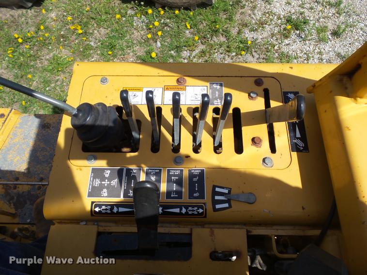 image for item CB9985 2003 Vermeer V5750 trencher