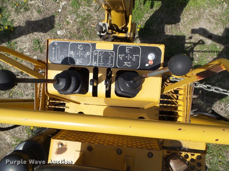 image for item CB9985 2003 Vermeer V5750 trencher