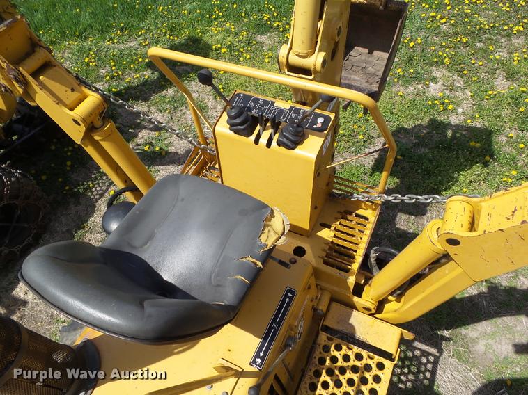 image for item CB9985 2003 Vermeer V5750 trencher
