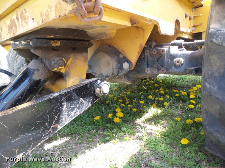 image for item CB9985 2003 Vermeer V5750 trencher