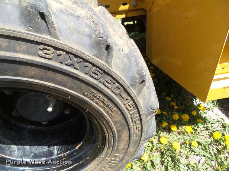 image for item CB9985 2003 Vermeer V5750 trencher