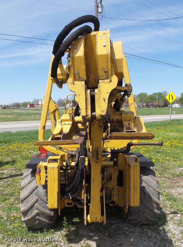 image for item CB9986 2006 Vermeer RT650 vibratory plow