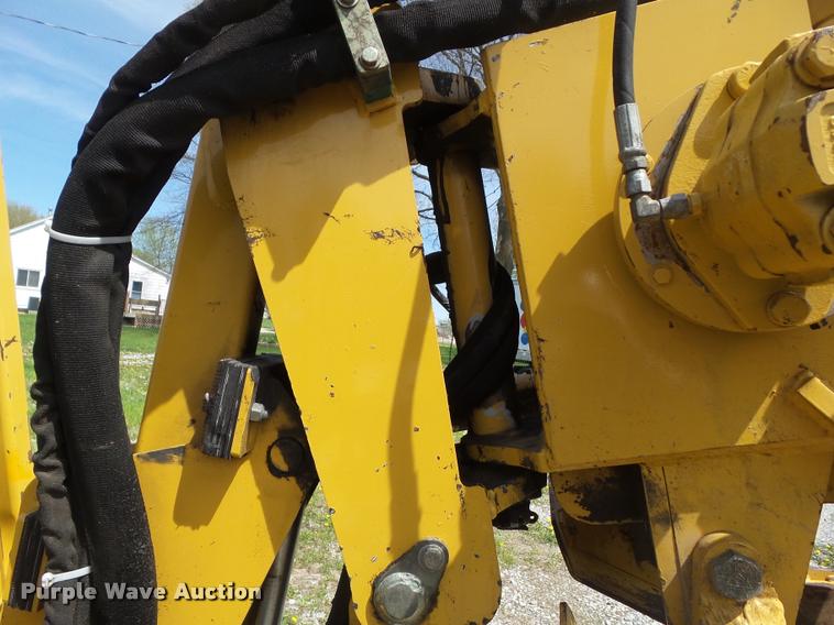 image for item CB9986 2006 Vermeer RT650 vibratory plow