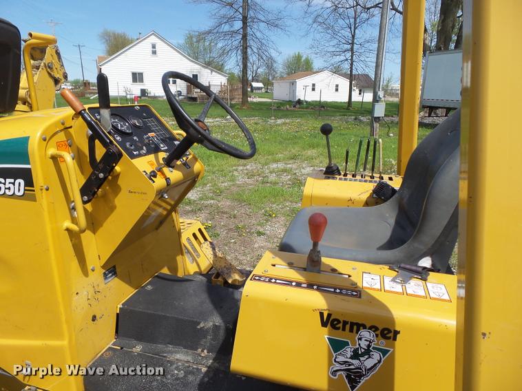 image for item CB9986 2006 Vermeer RT650 vibratory plow
