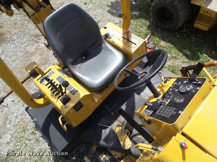 image for item CB9986 2006 Vermeer RT650 vibratory plow