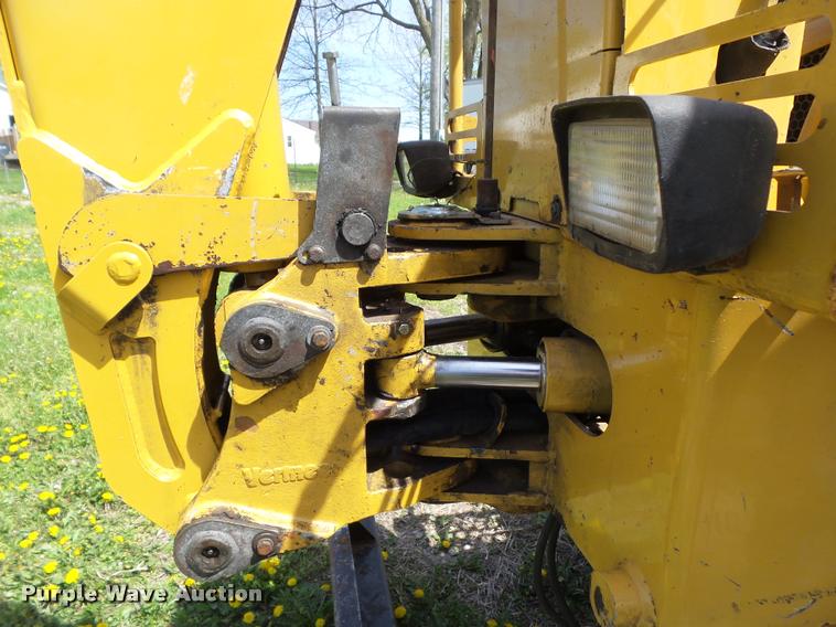 image for item CB9986 2006 Vermeer RT650 vibratory plow