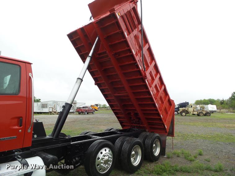 image for item CB9990 2007 Sterling LT9500 dump truck