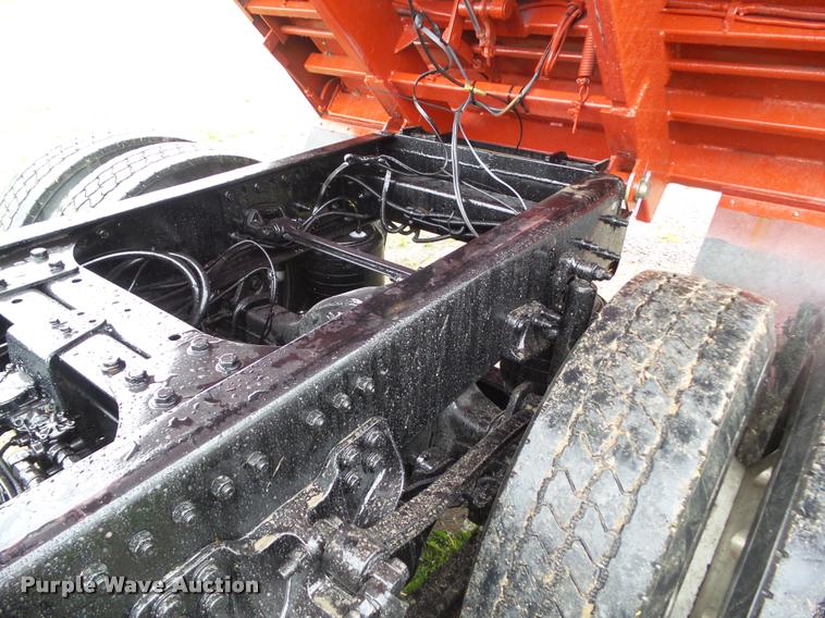 image for item CB9990 2007 Sterling LT9500 dump truck