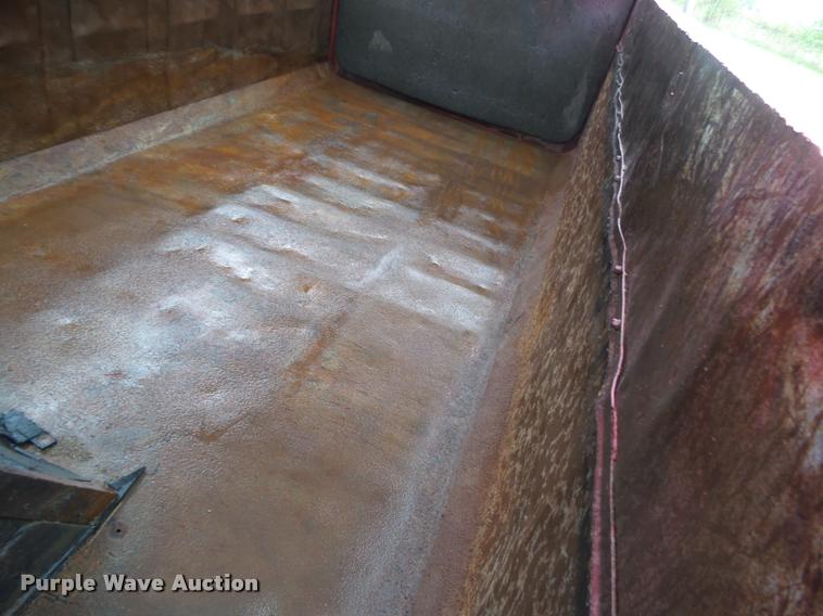 image for item CB9990 2007 Sterling LT9500 dump truck