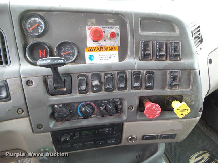 image for item CB9990 2007 Sterling LT9500 dump truck