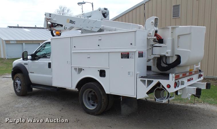 image for item CC9134 2007 Ford F550 Super Duty XL bucket truck