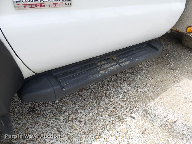 image for item CC9134 2007 Ford F550 Super Duty XL bucket truck