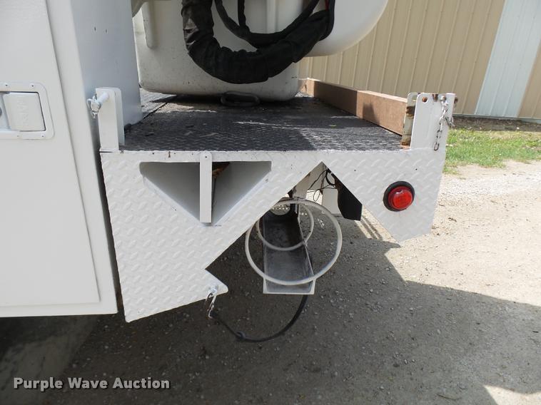 image for item CC9134 2007 Ford F550 Super Duty XL bucket truck