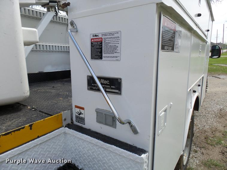 image for item CC9134 2007 Ford F550 Super Duty XL bucket truck