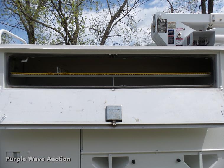 image for item CC9134 2007 Ford F550 Super Duty XL bucket truck