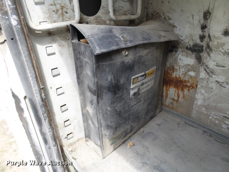 image for item CC9134 2007 Ford F550 Super Duty XL bucket truck