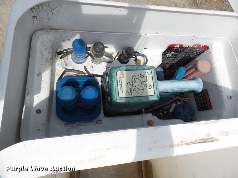 image for item CC9134 2007 Ford F550 Super Duty XL bucket truck