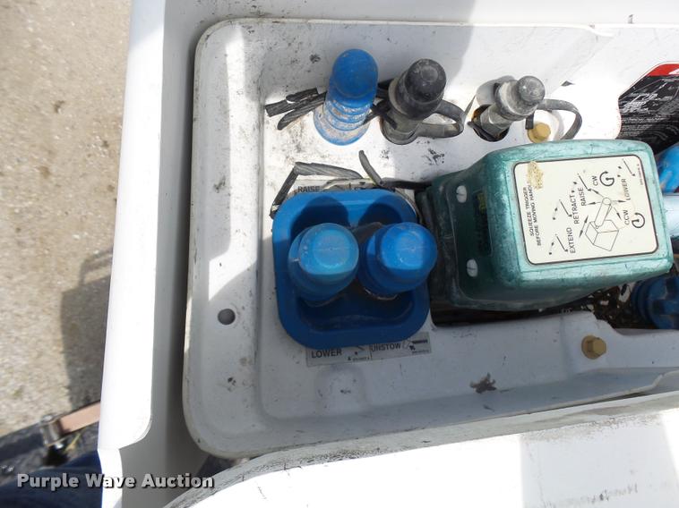 image for item CC9134 2007 Ford F550 Super Duty XL bucket truck