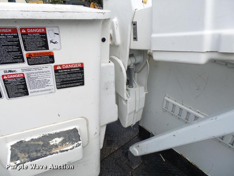 image for item CC9134 2007 Ford F550 Super Duty XL bucket truck