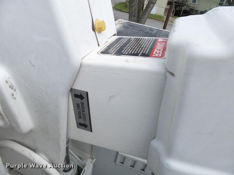 image for item CC9134 2007 Ford F550 Super Duty XL bucket truck