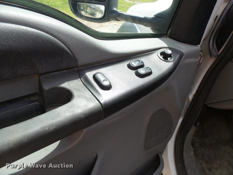 image for item CC9134 2007 Ford F550 Super Duty XL bucket truck