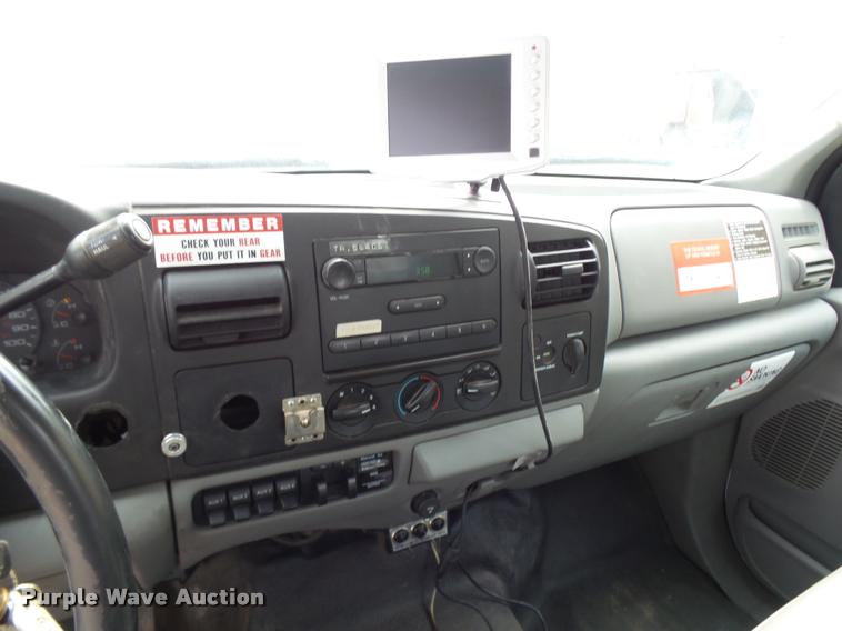 image for item CC9134 2007 Ford F550 Super Duty XL bucket truck