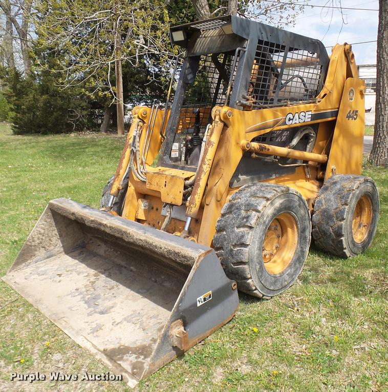 image for item CC9135 2005 Case 445 skid steer