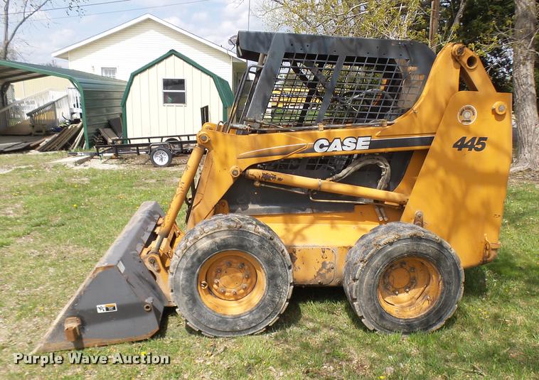 image for item CC9135 2005 Case 445 skid steer