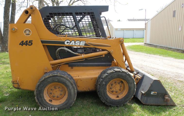 image for item CC9135 2005 Case 445 skid steer