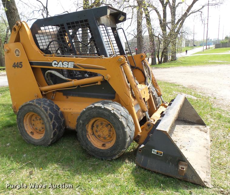 image for item CC9135 2005 Case 445 skid steer