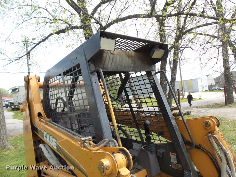 image for item CC9135 2005 Case 445 skid steer