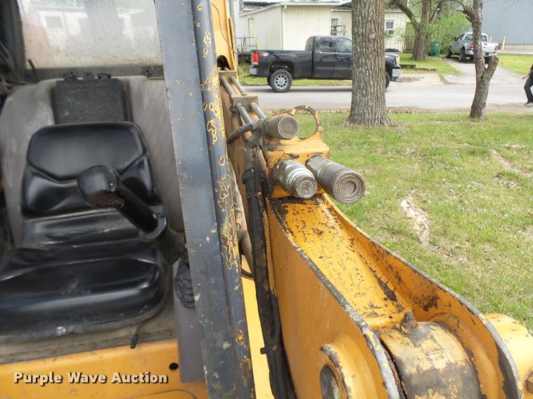 image for item CC9135 2005 Case 445 skid steer