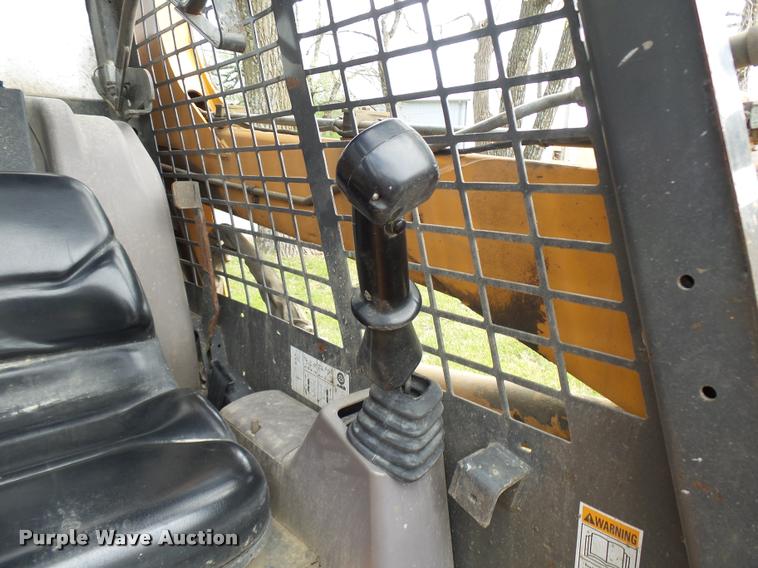 image for item CC9135 2005 Case 445 skid steer