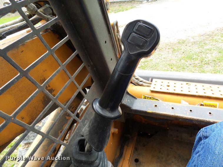 image for item CC9135 2005 Case 445 skid steer
