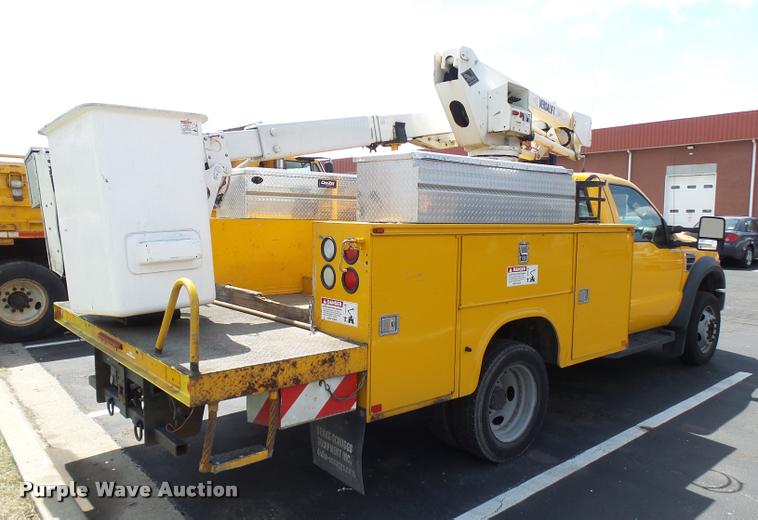 image for item CC9147 2008 Ford F550 Super Duty bucket truck