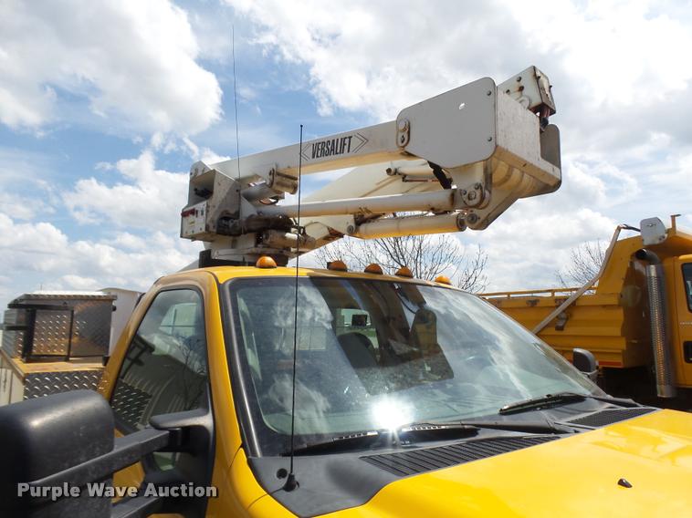 image for item CC9147 2008 Ford F550 Super Duty bucket truck