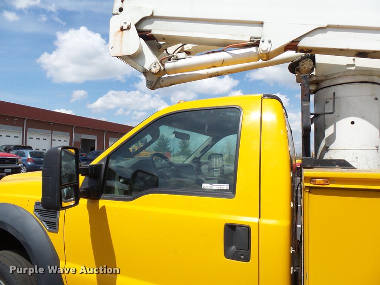 image for item CC9147 2008 Ford F550 Super Duty bucket truck