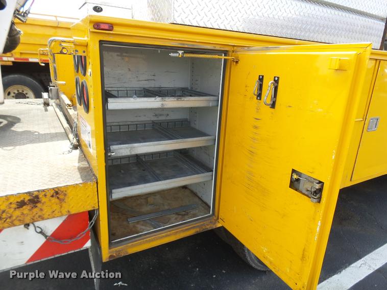 image for item CC9147 2008 Ford F550 Super Duty bucket truck