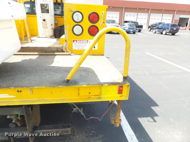 image for item CC9147 2008 Ford F550 Super Duty bucket truck