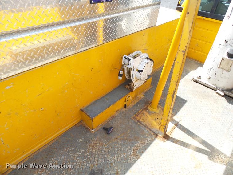 image for item CC9147 2008 Ford F550 Super Duty bucket truck